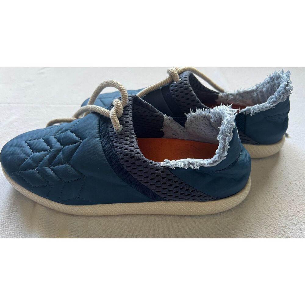 OluKai Mahiki Women's Quilted Blue Slipper Sneakers Sherpa Size 9